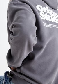 Jack & Jones Jersey con capucha - grey