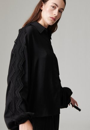 DAY Birger et Mikkelsen, MIKANA - Риза с копчета - black