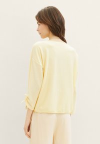 TOM TAILOR DENIM STRUCTURED STRIPE - Ilgarankovis viršutinės dalies drabužis - small yellow white stripe