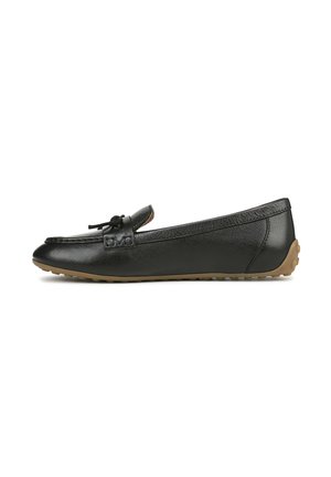 Mocassins en cuir noir avec une texture lisse et un embout rond. Présentent un détail en gland et une semelle en caoutchouc avec de petites protubérances pour une meilleure adhérence.