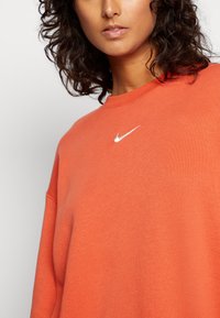 Nike Sportswear CREW - Camisola - mantra orange/oxen brown