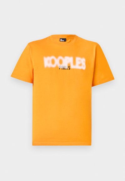 Kortermet oransje bomulls t-skjorte med teksten "KOOPLE" og "PARIS" i falmet sort og sølv trykk, rund hals, vanlig passform.