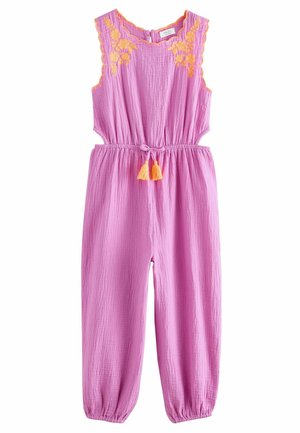 Ružový overal bez rukávov s oranžovou kvetinovou výšivkou na pleciach, zoštíhlený pás s strapcovým zaväzovaním a elastickými manžetami na členkoch.