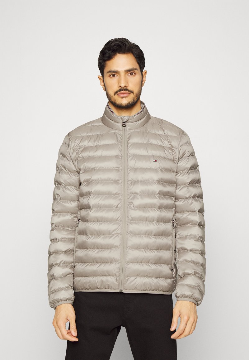 Tommy Hilfiger PACKABLE CIRCULAR Chaqueta de entretiempo stone/piedra Zalando.es