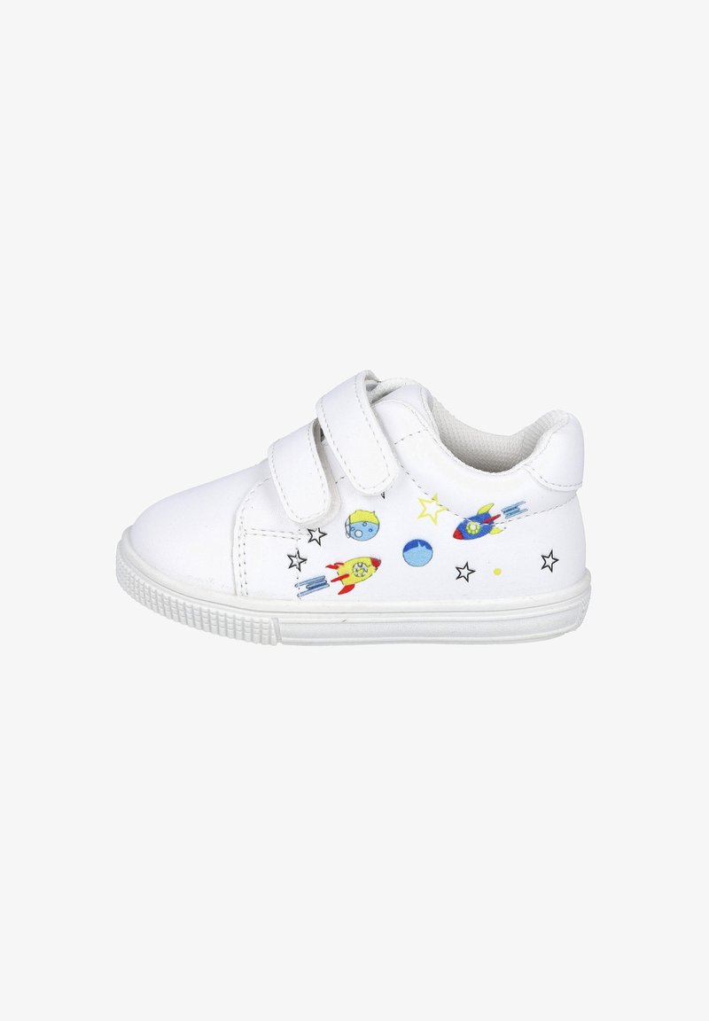 Zapatilla de velcro blanca que presenta coloridos gráficos de cohetes y planetas, patrones de estrellas, material suave similar al cuero y una suela de goma texturizada.