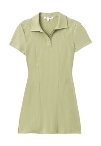 Vestido polo de manga corta en verde oliva claro, hecho de tejido acanalado, con cuello y tapeta de botones, y un diseño ajustado.