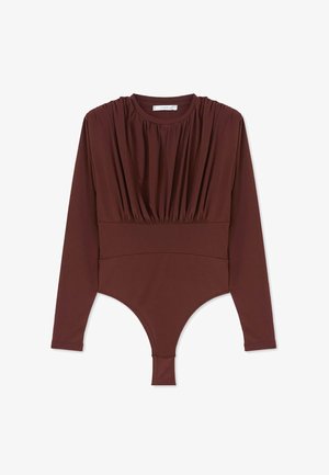 Body de manga larga color marrón oscuro con tela fruncida en el escote y cintura ajustada, que cuenta con cierre de broches en la entrepierna.