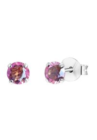 Roze edelstenen stud oorbellen met ronde stenen, gezet in zilver, met klauwinstellingen en gladde, gepolijste oppervlakken.