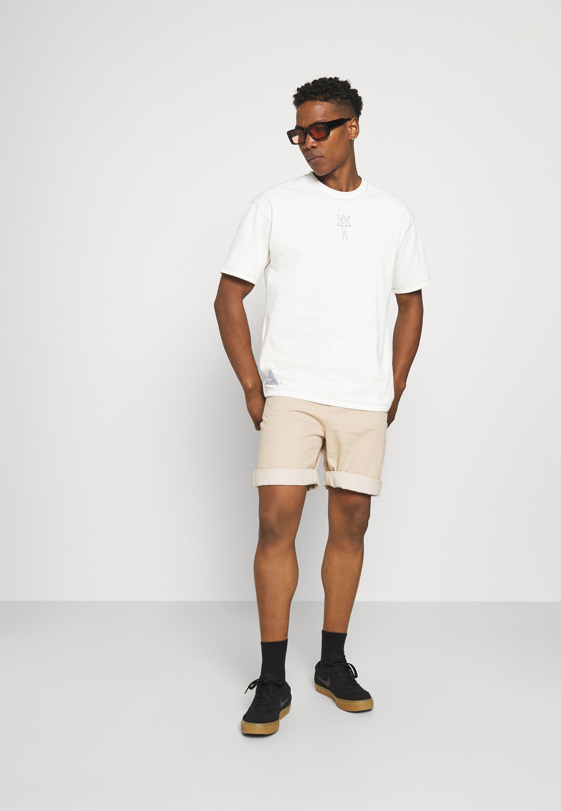 nike wellness tee