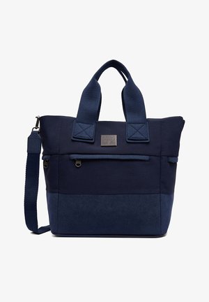 Dunkelblaue Tragetasche mit Frontreißverschlusstasche, zwei Griffen, abnehmbarem Schulterriemen und einem rechteckigen Markenlabel auf der oberen Vorderseite.