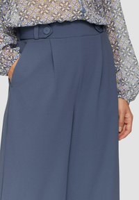 QS CULOTTE - Broek - blau