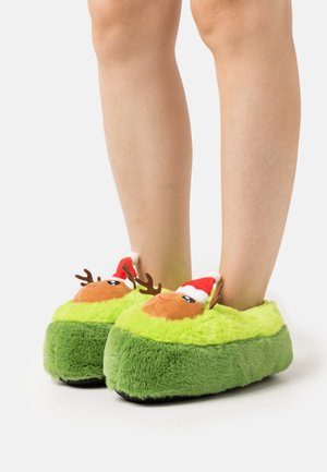 CHRISTMAS AVOCADO SLIPPER - Hjemmesko - green