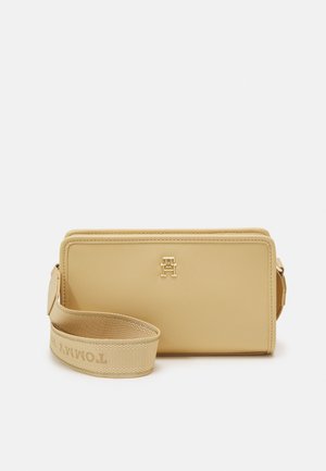 Tommy Hilfiger MONOTYPE CROSSOVER - Geantă crossbody - harvest wheat