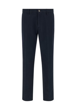 Granatowe bawełniane spodnie o prostym kroju, z zapięciem na guzik, paskiem i gładką fakturą. Brak widocznych wzorów lub akcentów.