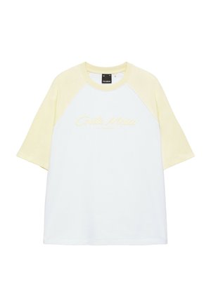 PULL&BEAR, COSTA MESA RAGLAN SLEEVE GRAPHIC - T-SHIRT - T-shirt imprimé - yellow