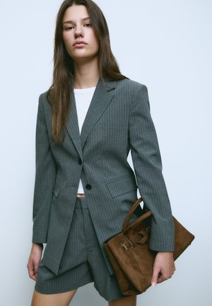 Stradivarius STRAIGHT FIT STRIPED  - Blazer - grey