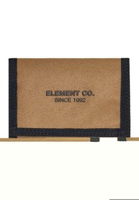 Portefeuille en tissu marron avec bordures noires, présentant le texte embossé "ELEMENT CO. SINCE 1992" en noir. Surface texturée avec un design pliable.