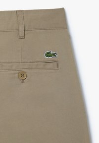 Lacoste BERMUDA  - Shorts - beige cb