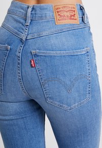 Levi's® Vaqueros pitillo - light-blue denim