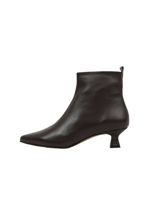 Sandra Fontán, BERNAL - Botines bajos - brown