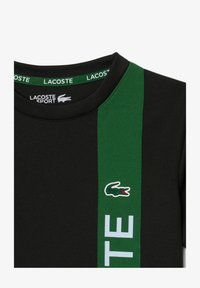Sélectionné, black green-rill