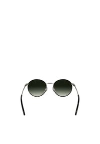 Ronde zonnebril met donkere gradient lenzen, dunne zilveren metalen montuur, rubberen neuspads en zwarte gemêleerde kunststof pootjes.