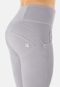 Freddy PUSH UP VITA ALTA NAVETTA  - Jeggings - grigio