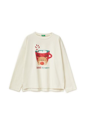 - Koszulka do spania