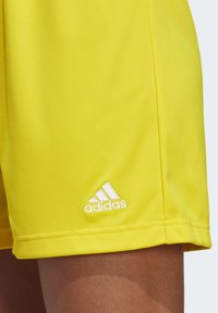 adidas Performance ENT22 SHO LW - Korte broeken - yellow