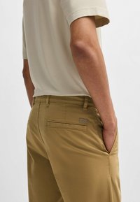 BOSS REGULAR - Pantaloni - beige one