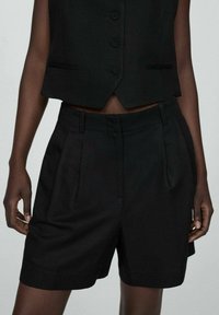 Mango Šortky - black