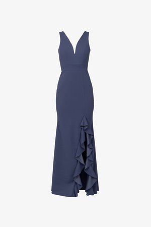 Robe de soirée bleu marine sans manches avec un décolleté plongeant en V et une fente haute volantée sur un côté.