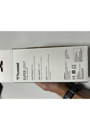 Hummel, HUMMEL HMLSHIN GUARDS SUPER LIGHT UNISEX - Benskinner - black white