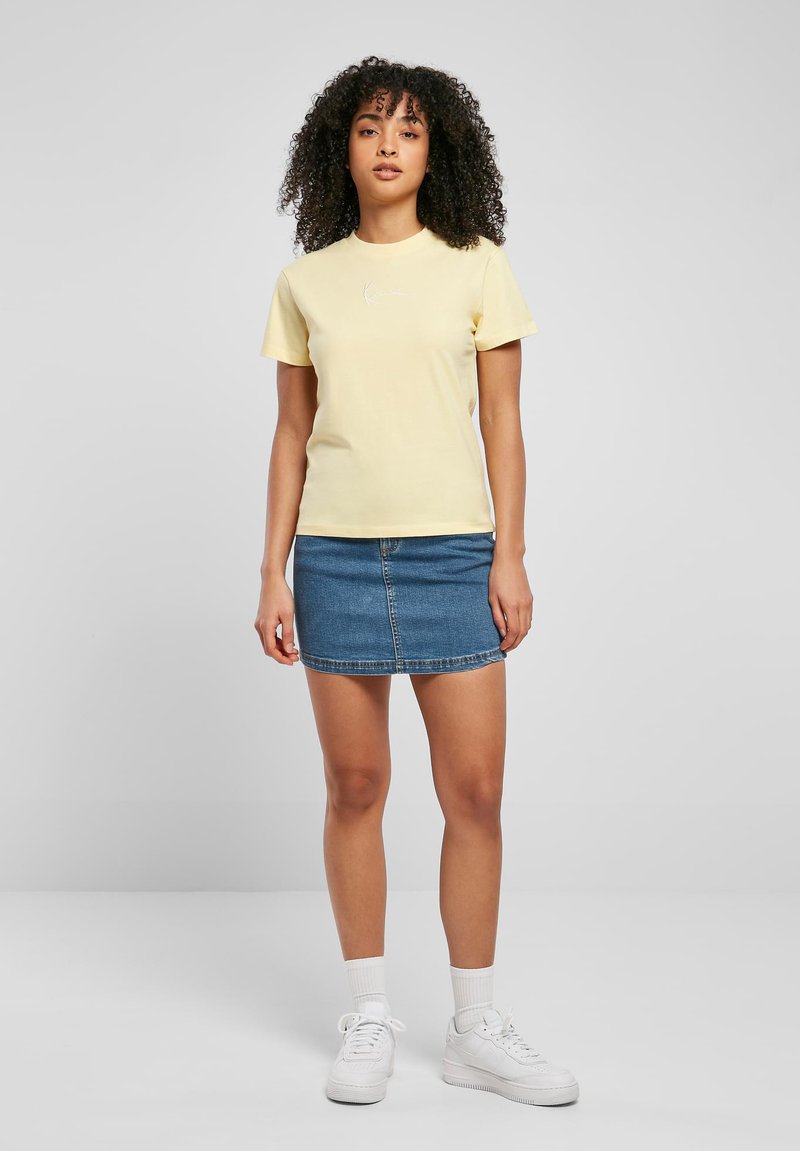 Karl Kani T-shirt basic geel
