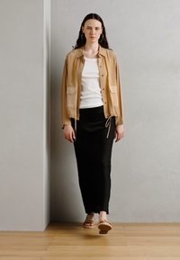 Thumbnail Image 2