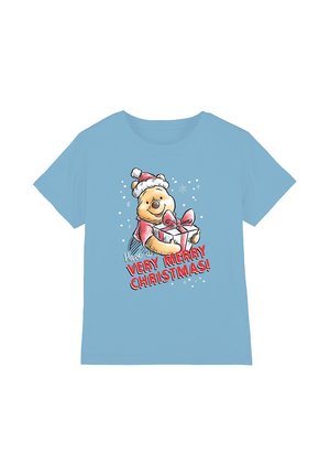 Hellblaues T-Shirt mit kurzen Ärmeln, das einen Cartoon-Bären in einem Santa-Hut zeigt, der ein Geschenk hält, mit "Frohe Weihnachten!" in fettem roten Text.