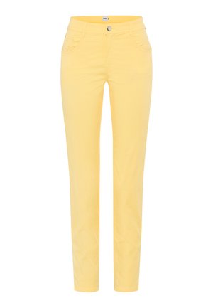 Pantaloni gialli aderenti con bottone frontale, cerniera e cinque tasche, mostrati su uno sfondo bianco.