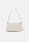 REFINED SCULPT BAG SHINY - Borsa a mano - gray morn