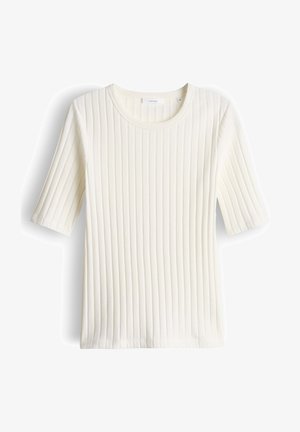 Pull blanc côtelé à manches courtes avec un col rond et des rayures texturées verticales, posé à plat sur un fond blanc.