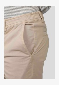 Non sélectionné, beige