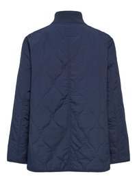 Veste matelassée bleu marine à manches longues avec un col montant côtelé, vue de dos avec un motif de couture ondulé.