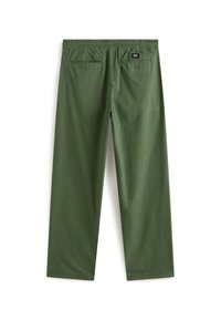 Zielone bawełniane spodnie z elastycznym pasem, z dwoma tylnymi kieszeniami i prostą nogawką. Gładka tekstura i minimalistyczny styl.