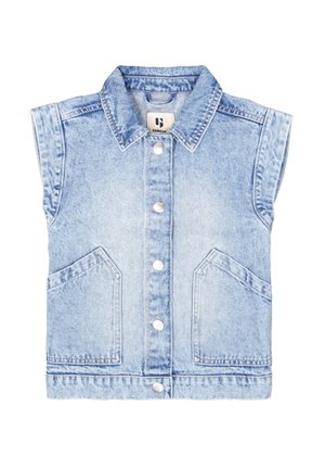Gilet en denim bleu clair avec un col pointu, des boutons-pression et deux poches avant ; design sans manches avec une texture légèrement décolorée.