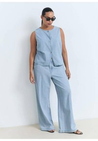 Mango - BUTTONED - Smanicato - light blue Immagine in miniatura 1