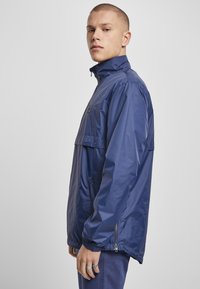 Urban Classics Liner – Giubbotto Trapuntato Leggero Uomo, Senza Colletto, Con Tasche E Chiusura A Pressione