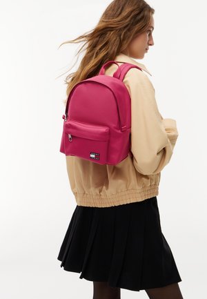 Tommy Jeans, DAILY DOME - Matkakott - fusion pink
