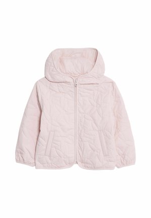Giacca trapuntata rosa con cappuccio, dotata di zip frontale, due tasche laterali e motivo floreale embosso sul tessuto.