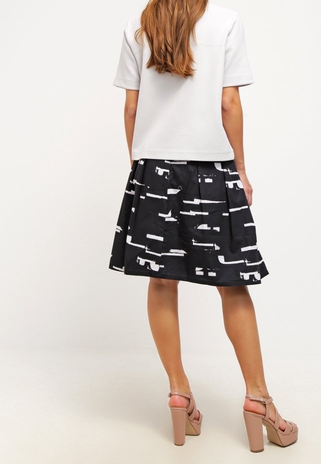 Nike Tennis Skirt Jupe Nike Blanche PlissÃ©e Bershka Clearance