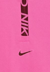 Nike Performance PRO - Longsleeve - playful pink/dark team red
