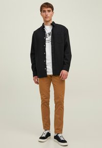 Jack & Jones JPSTMARCO NOOS - Chino - braun